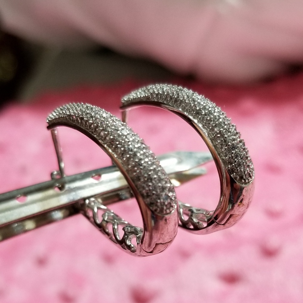 Hoop earrings - Picture 3 of 7